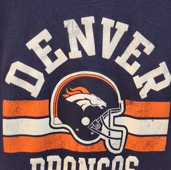 Denver Broncos Kids Navy Blue T-Shirt Girls 10/12 - Picture 4 of 7